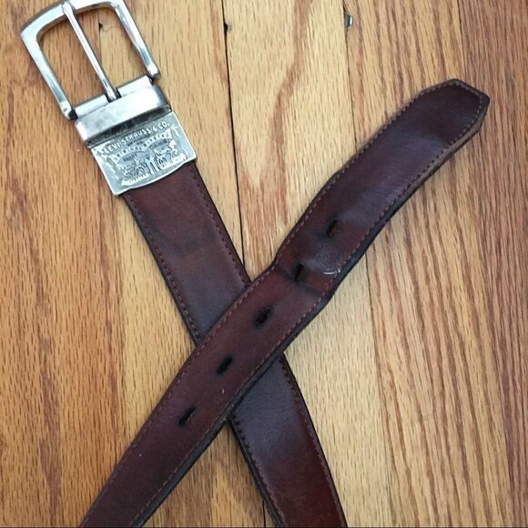 Levi’s Men’s Brown Leather Belt with Back Patch Logo Buckle | Size 34 - Picture 6 of 7